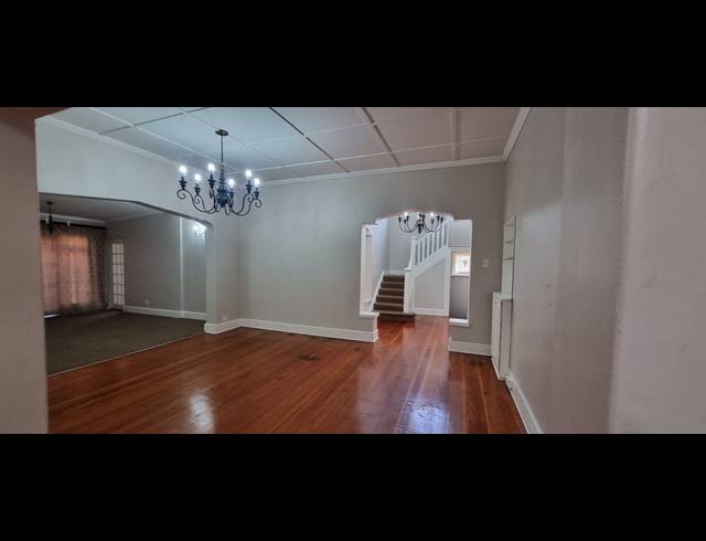 5 BEDROOM HOUSE TO LET IN GLENWOOD